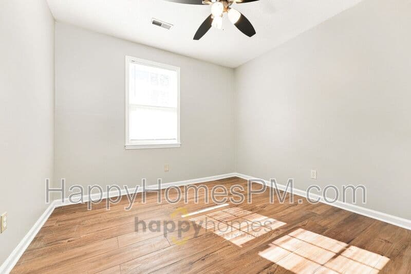 Johns Island House: 2455 Glover Road