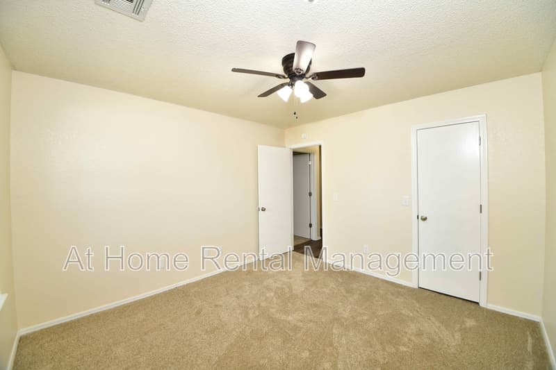Broken Arrow House: 4419 West Madison Place