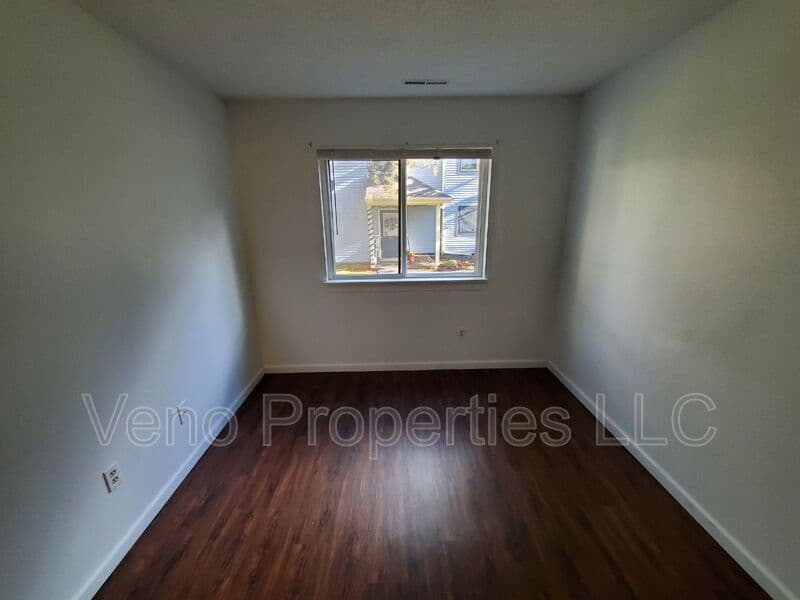 Clifton Park House: 111 Yorktown Dr.