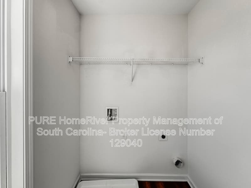Sumter House: 1865 Ruger Dr