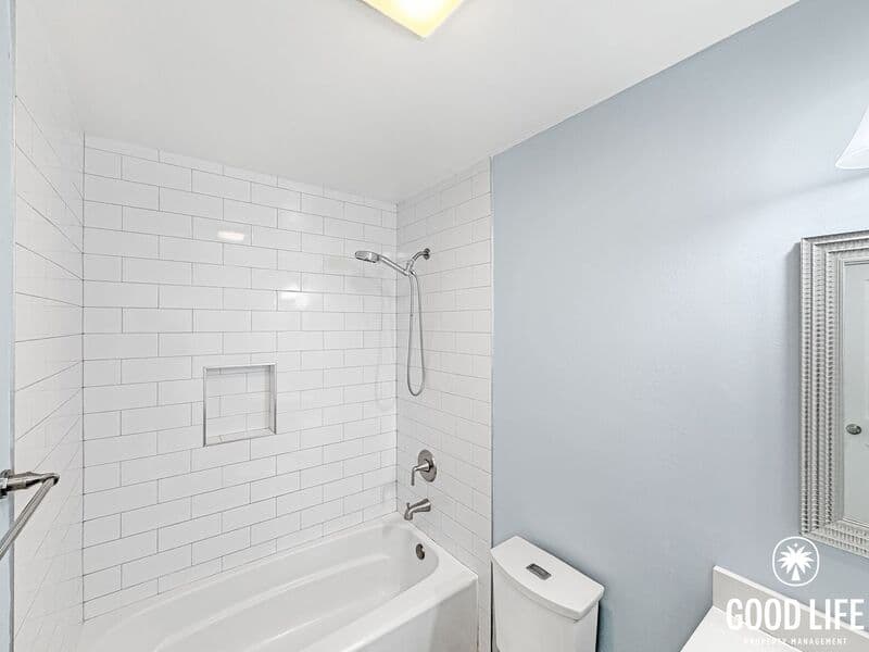 Santee House: 8617 Carlton Oaks Dr