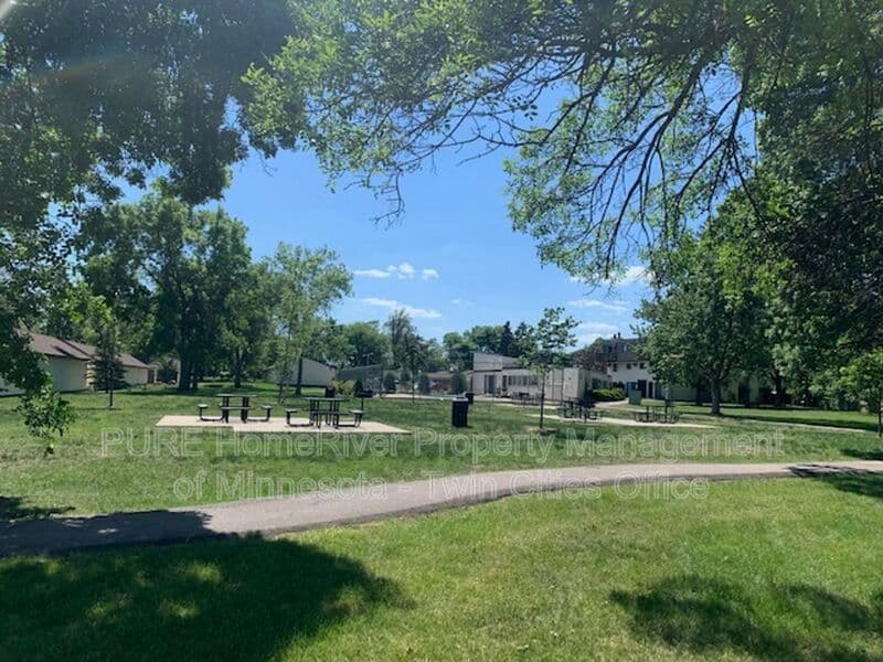 Brooklyn Park Condo: 7282 72nd Ln N
