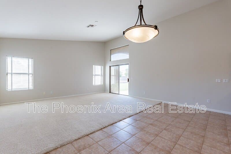 Mesa House: 4133 E Elmwood St
