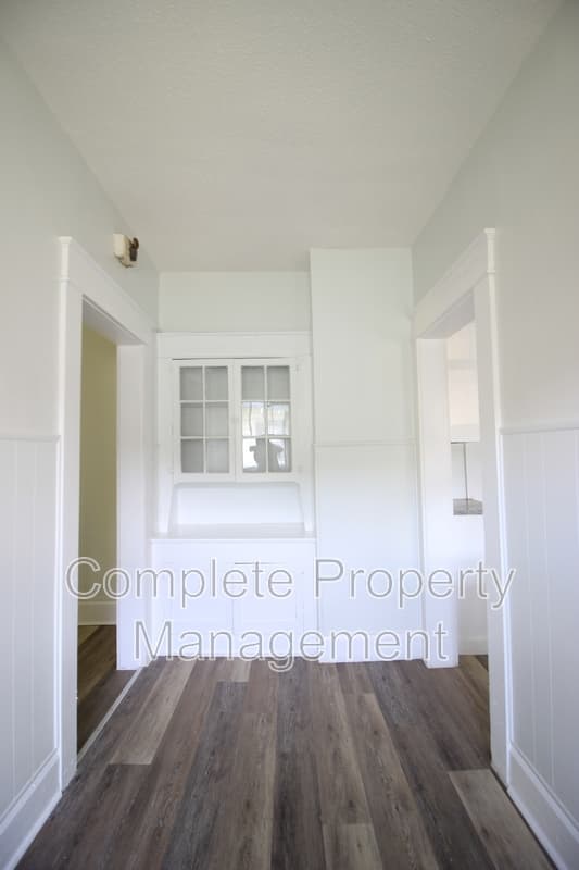 Birmingham House: 1629 Woodland Avenue Southwest