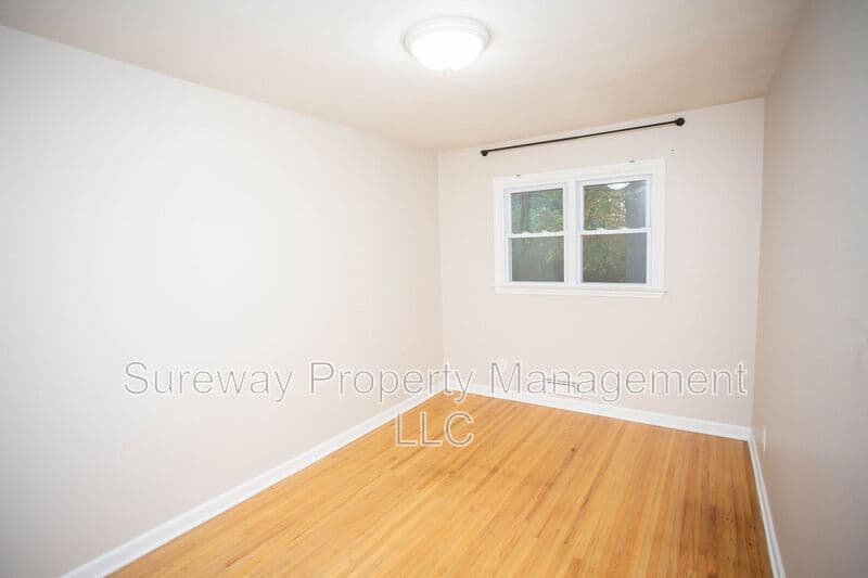 Cherry Hill House: 126 Sharrowvale Rd