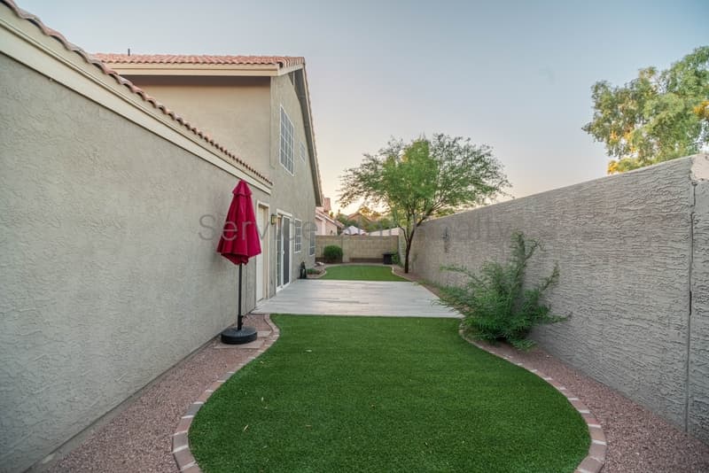 Phoenix House: 3924 E Orchid Ln