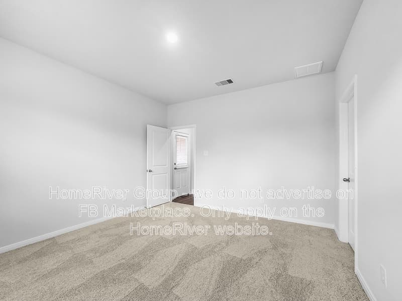 Richmond House: 7622 Thrips Ln