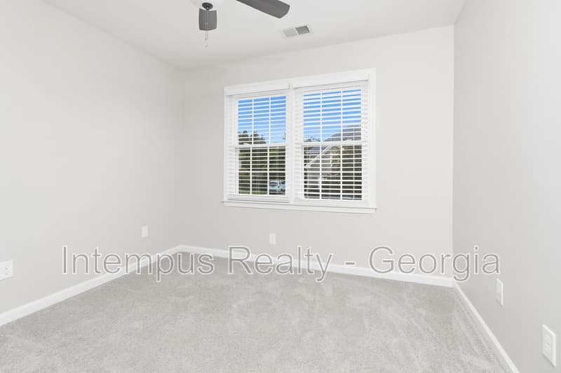 Woodstock House: 4241 Moccasin Trl