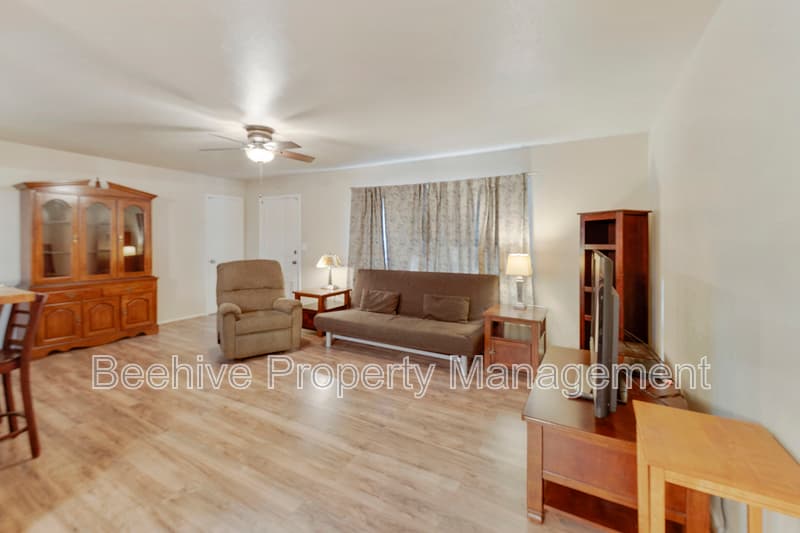 Mesa House: 5328 E Decatur St