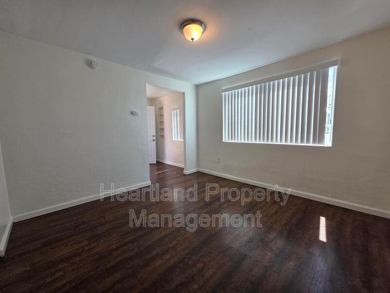 San Diego Condo: 4112 Van Dyke Ave.