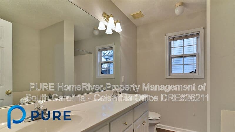 Lexington House: 309 Louisa Ln