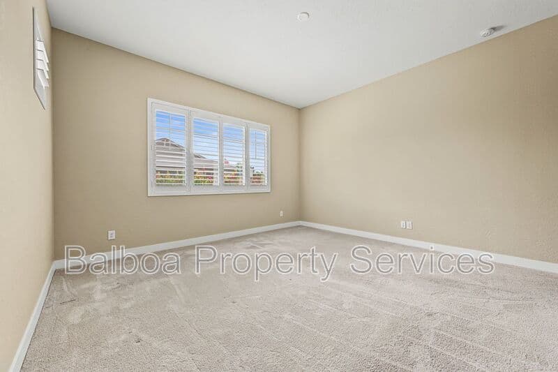 Queen Creek House: 20547 E Via De Colina