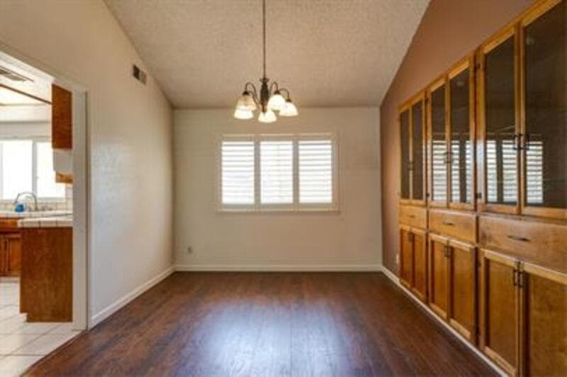 Merced House: 2768 Saratoga Avenue