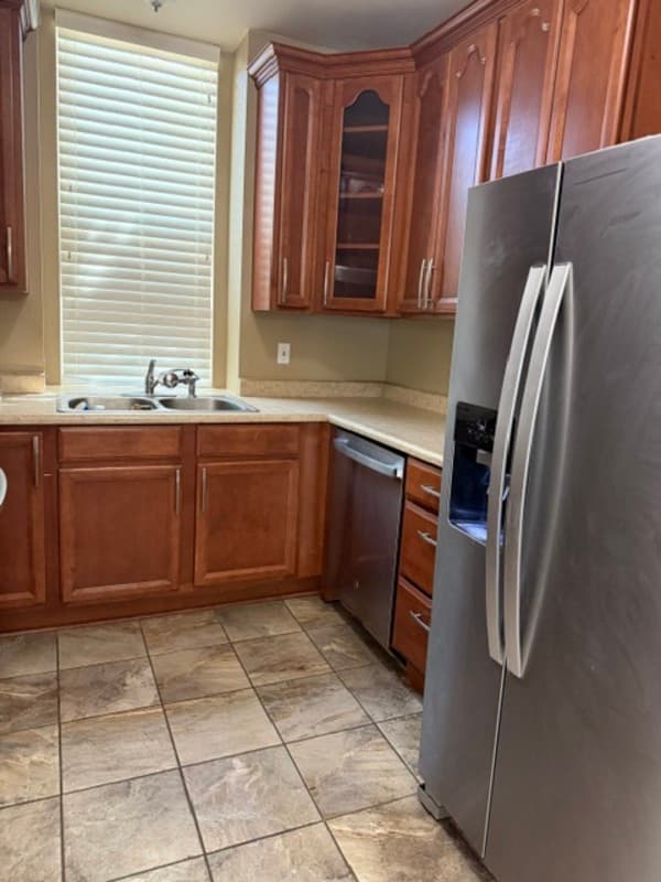 Aurora House: 3169 S Halifax St