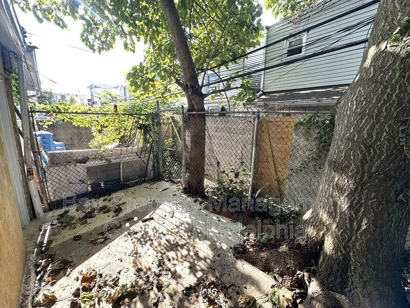 Philadelphia House: 1926 McClellan St