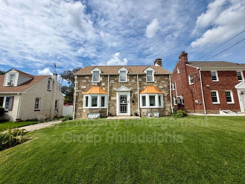 Philadelphia House: 6522 N American St