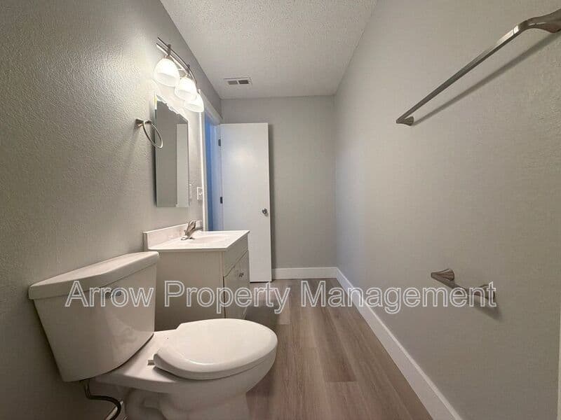 Nebraska City Condo: 1216 South 2nd Street