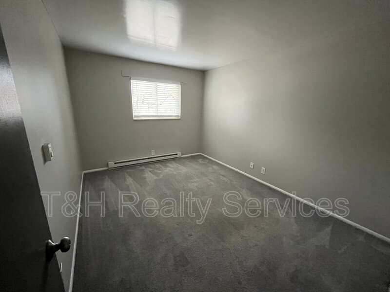 Noblesville Condo: 1152 Evans Avenue