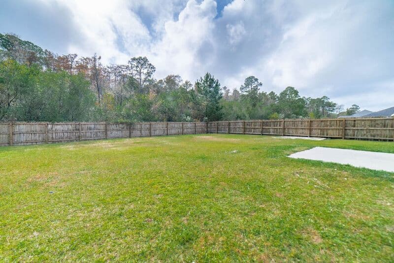 Hinesville House: 211 Augusta Way
