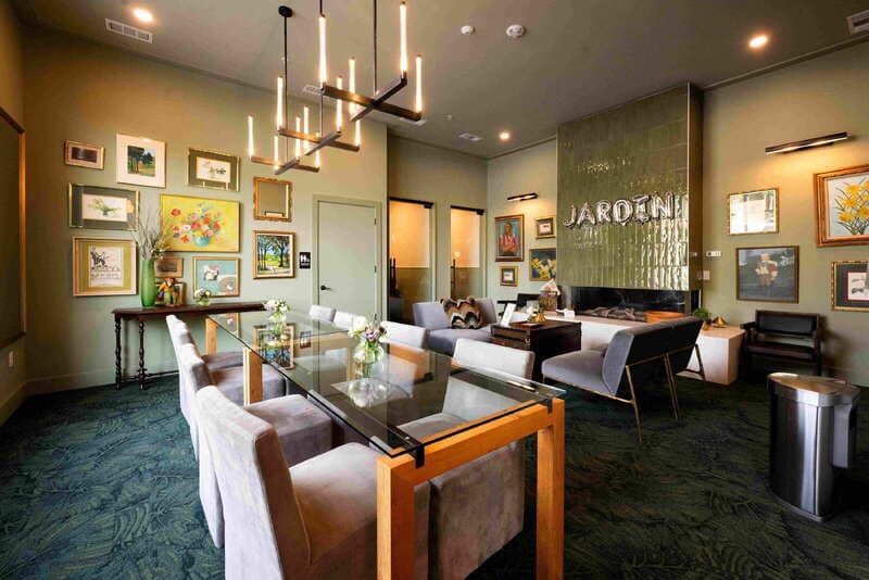 Savannah Condo: 2613 Montgomery Street