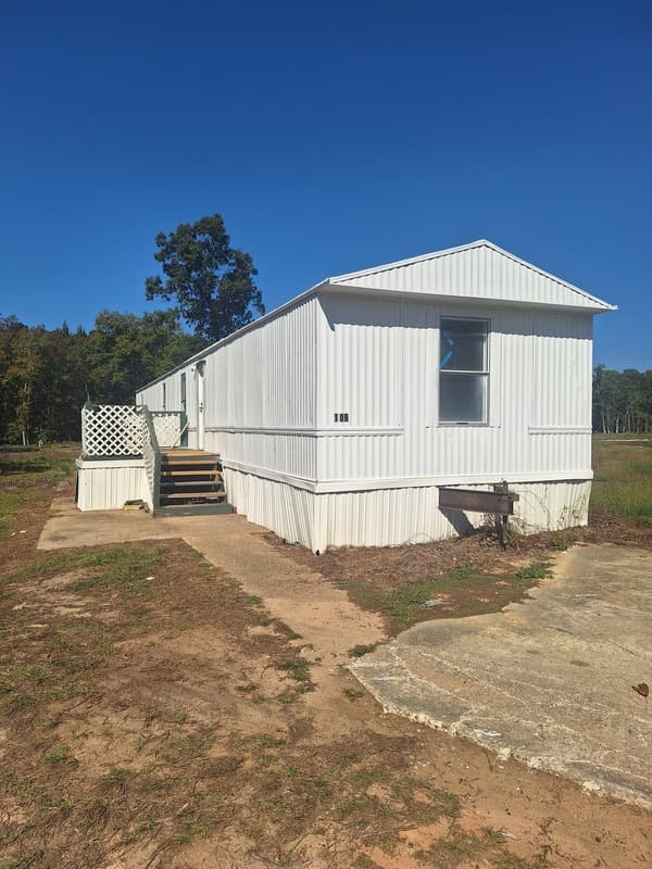 SUMTER House: 4627 Blanche Rd