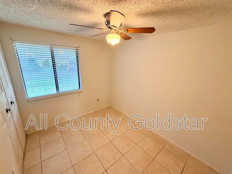 Port Charlotte House: 1150 Le Mars Ave