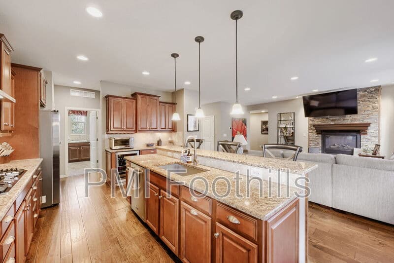 Arvada House: 15478 W 95th Ave