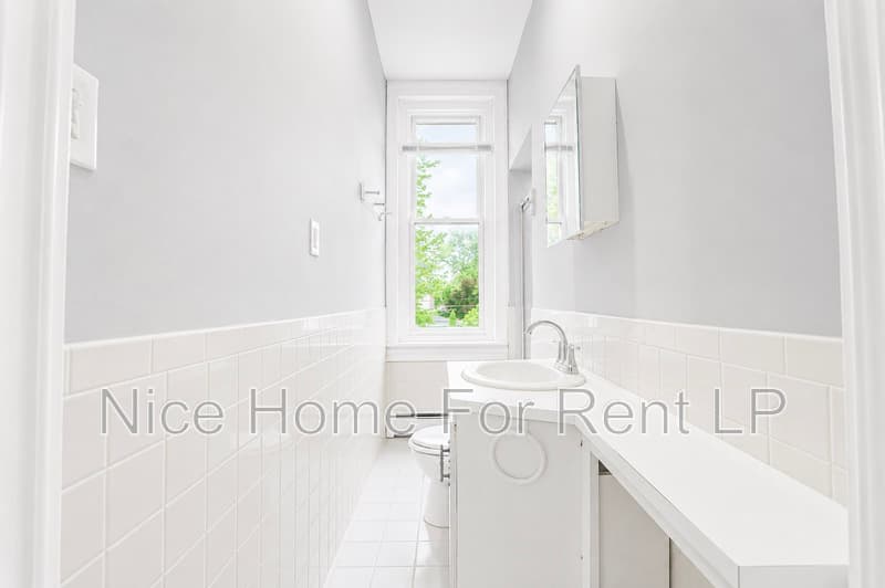 Delanco Condo: 239 Vine St #5