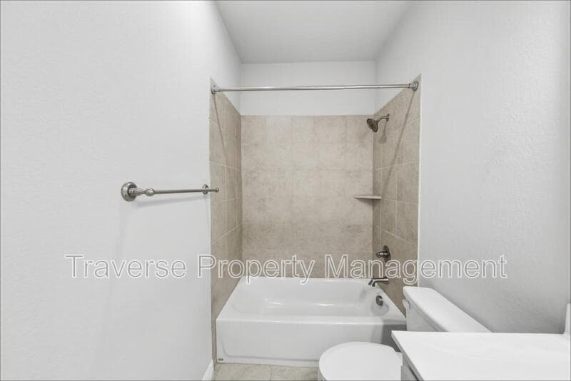 Fort Worth House: 1652 Victoria Drive