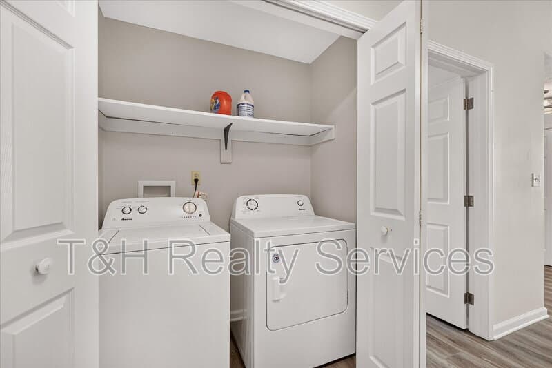 Fishers House: 9741 Roxbury Drive
