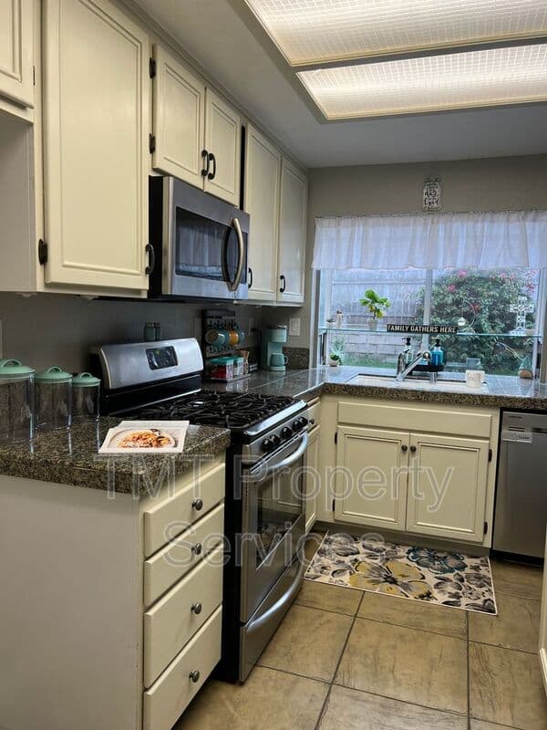 Santa Maria House: 260 Moon Dance Drive