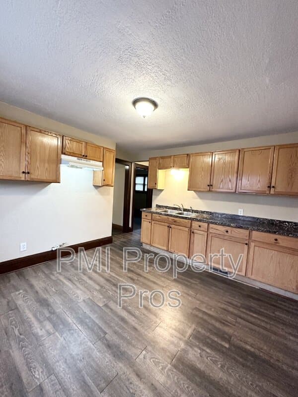 Milwaukee Condo: 4038 N 25th St