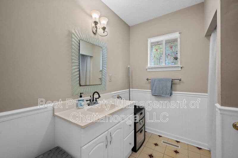 Soddy Daisy House: 9851 Millsaps St