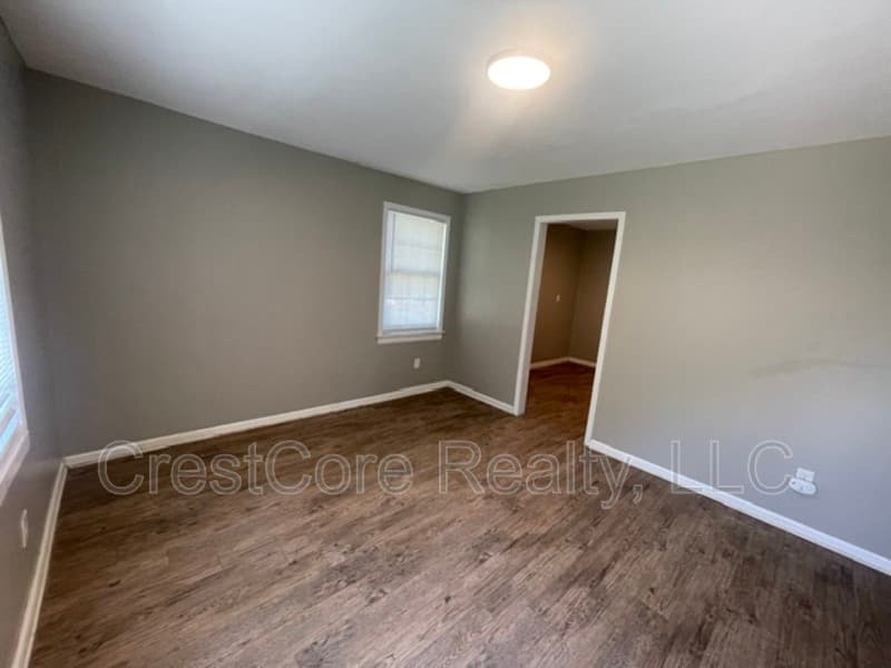 Memphis Condo: 1572 Hanauer St