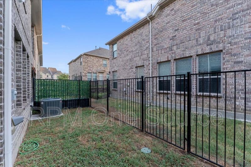 Allen House: 207 Congaree Road
