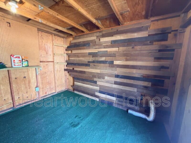 Columbia House: 1213 Deerwood Street
