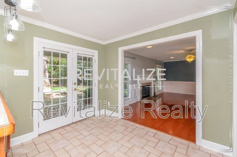Mobile House: 2949 Cloverland Ct