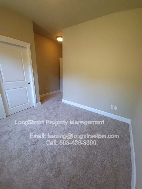 Portland House: 9739 NW Henry Ct
