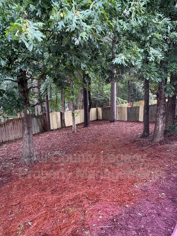 Snellville House: 2803 Newtons Crest Cir