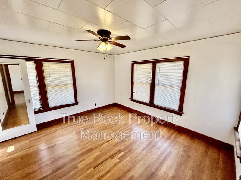 Ada House: 1030 East 8th Street #7