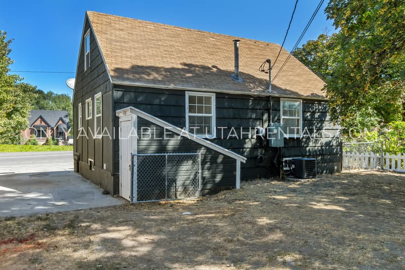 American Fork House: 411 W Main St