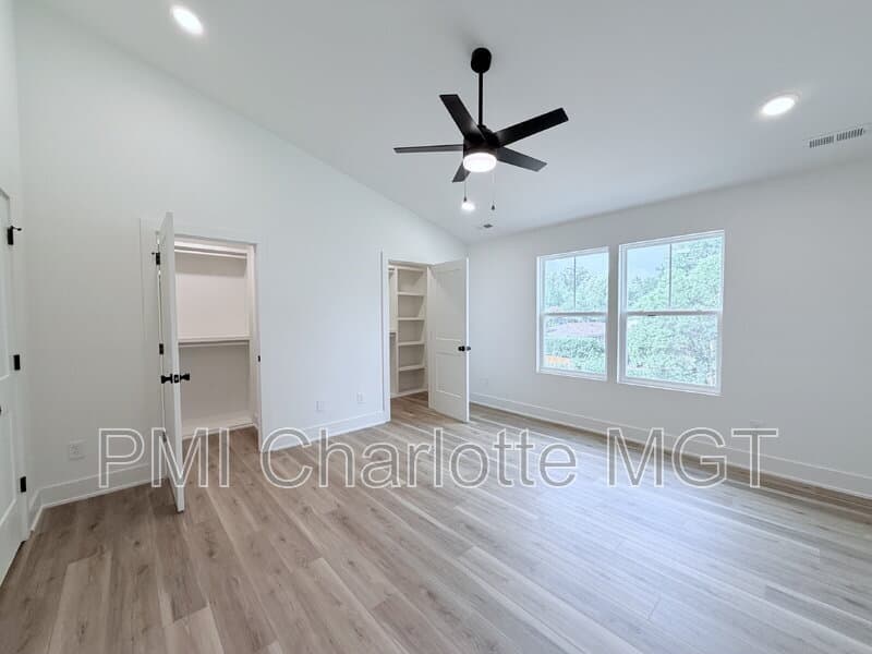 Charlotte Townhome: 7521 Lawyers Road