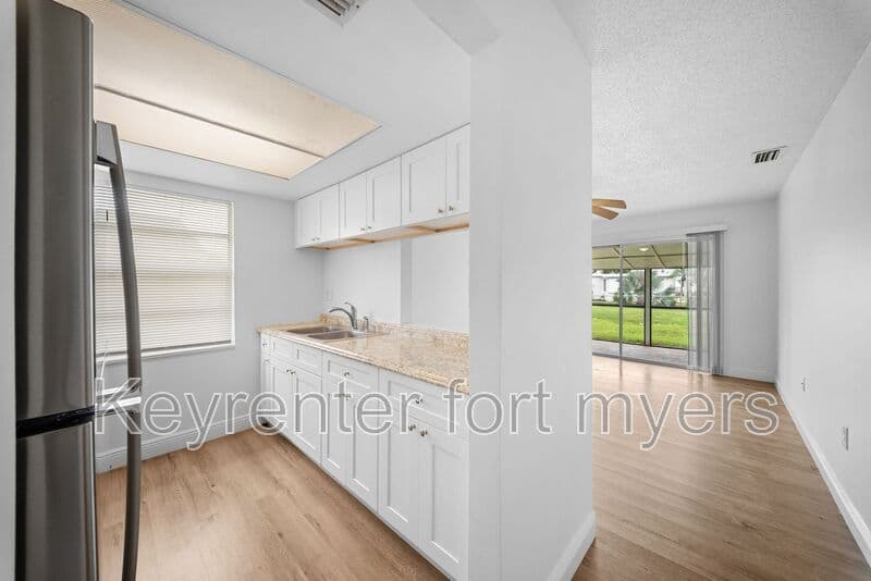 Fort Myers House: 11370 SUMMERWINDS CT