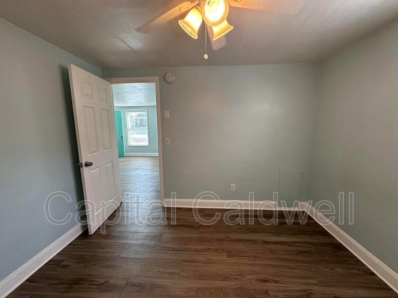 Dunedin House: 425 Milwaukee Ave
