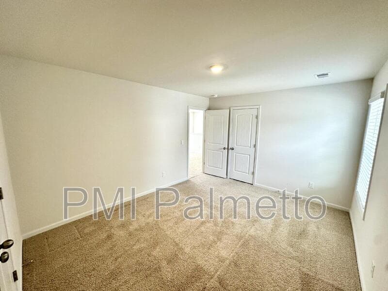 Blythewood House: 35 Golden Spur Ln