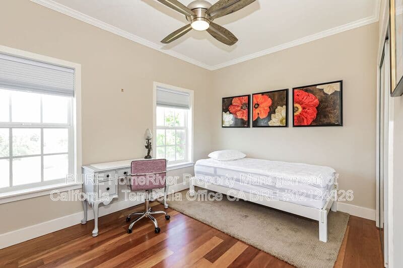 Murrieta House: 36475 Avenida La Cresta