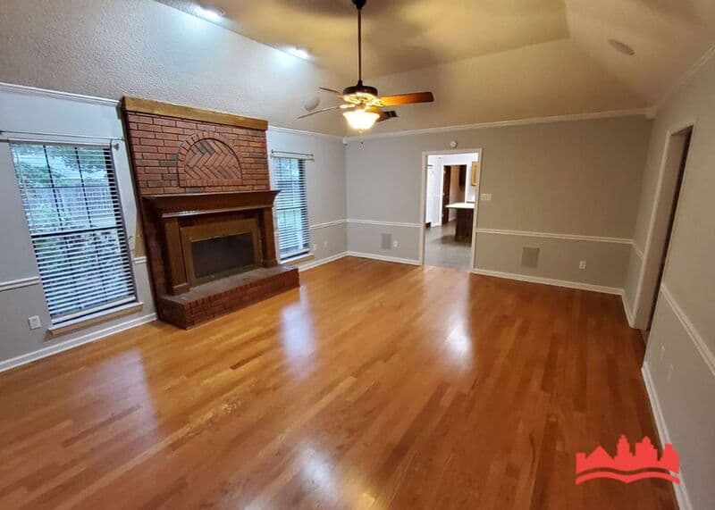 Bartlett House: 3029 Milkyway Dr