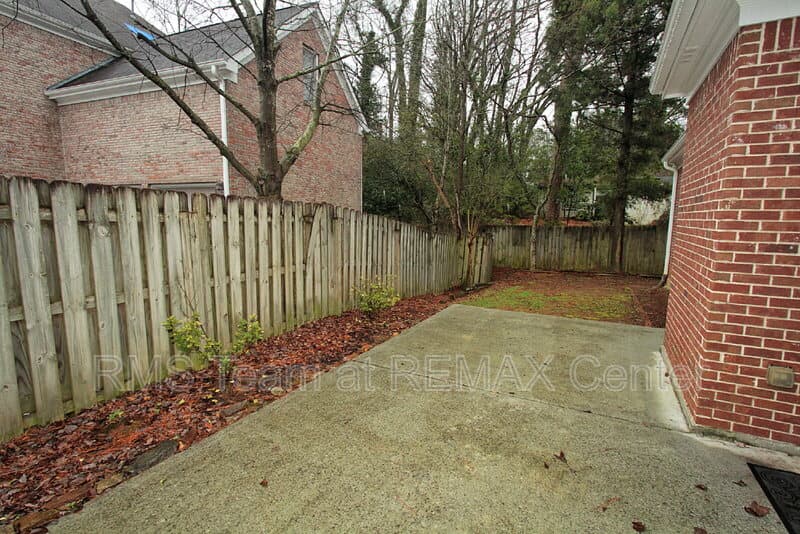 Atlanta House: 1360 Eastgate Ct SE