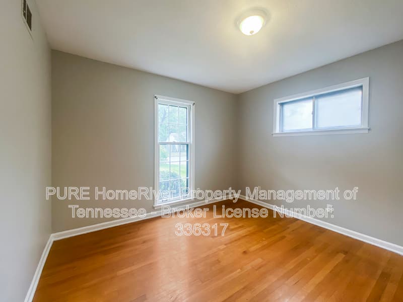 Memphis House: 5654 Chapman Ave