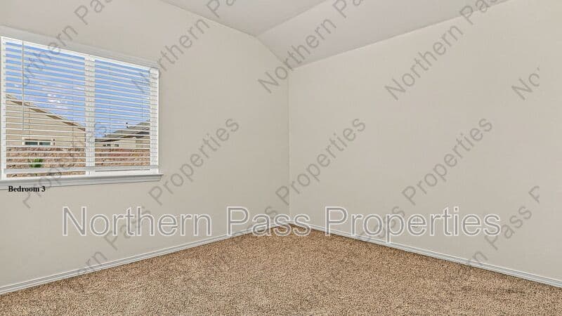 El Paso House: 15153 Composition